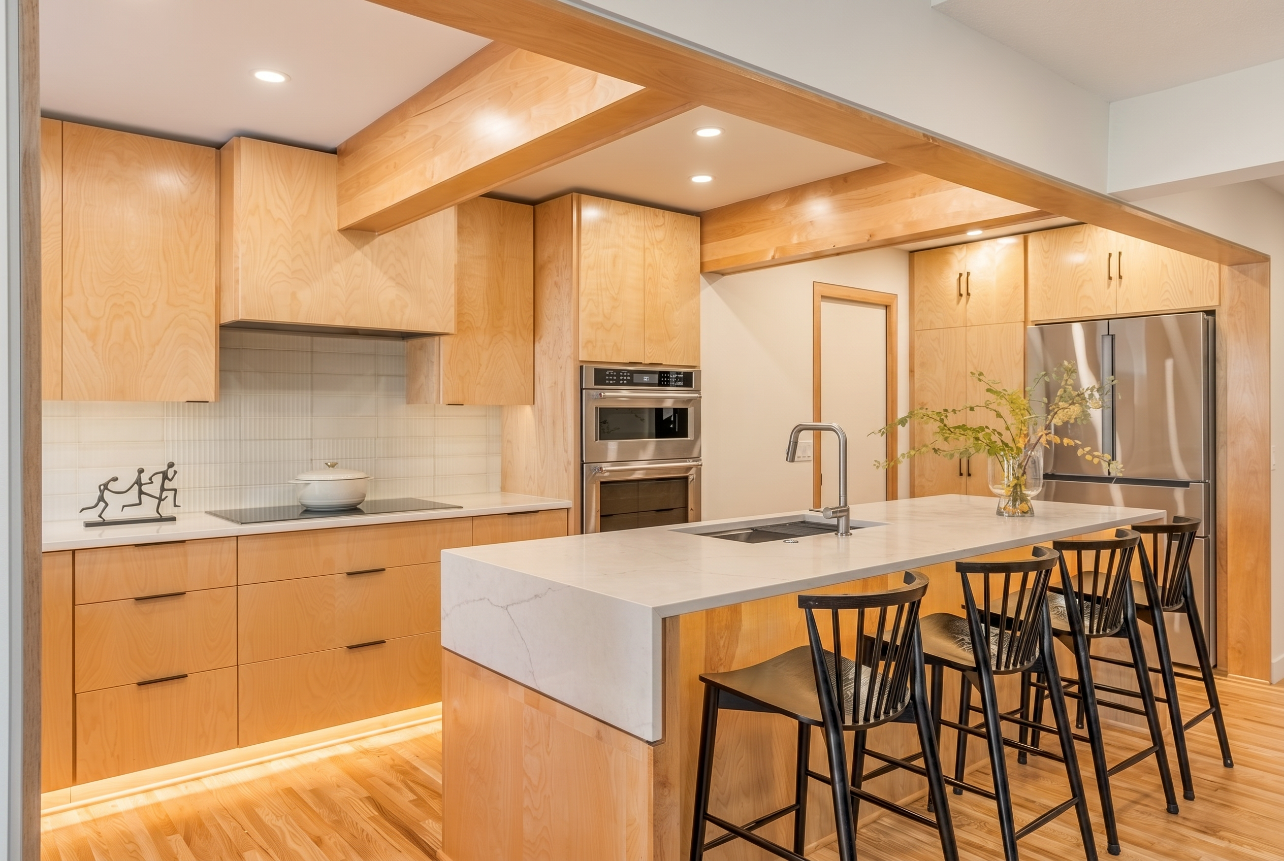 Robbins — Kitchen Island and Pendant Lights